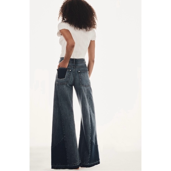 PILCRO Reworked Flare Jeans - Picture 4 of 4